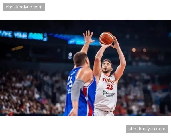 火箭申京伤愈复出 内线策应能力补充进攻体系多样性